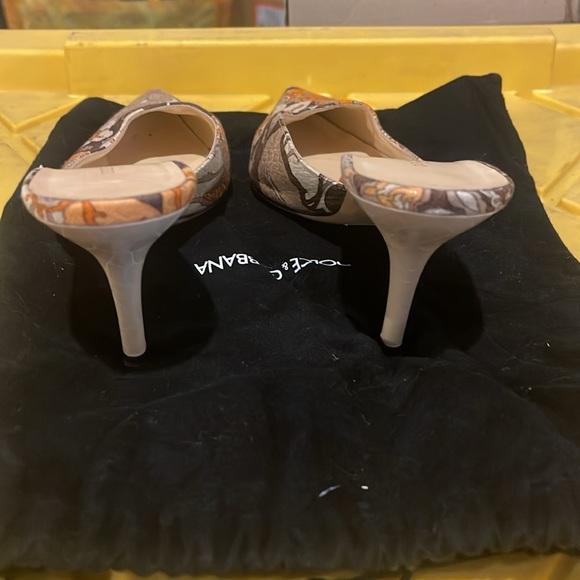 Dolce and Gabbana kitten heels - Picture 4 of 9